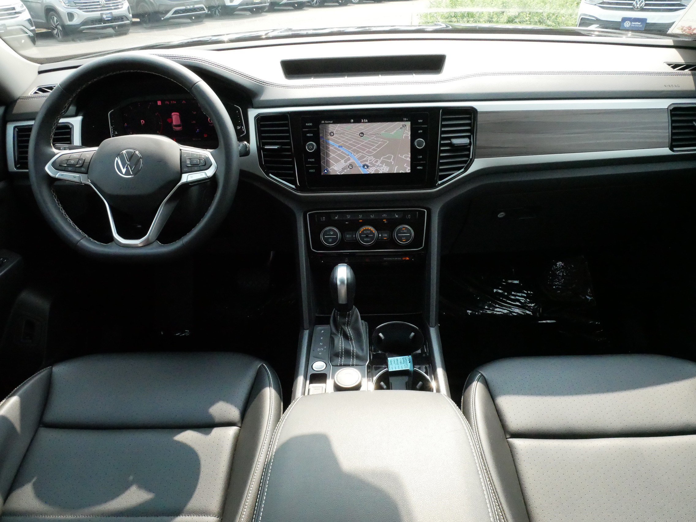 Certified 2023 Volkswagen Atlas SEL AWD/4WD image 10