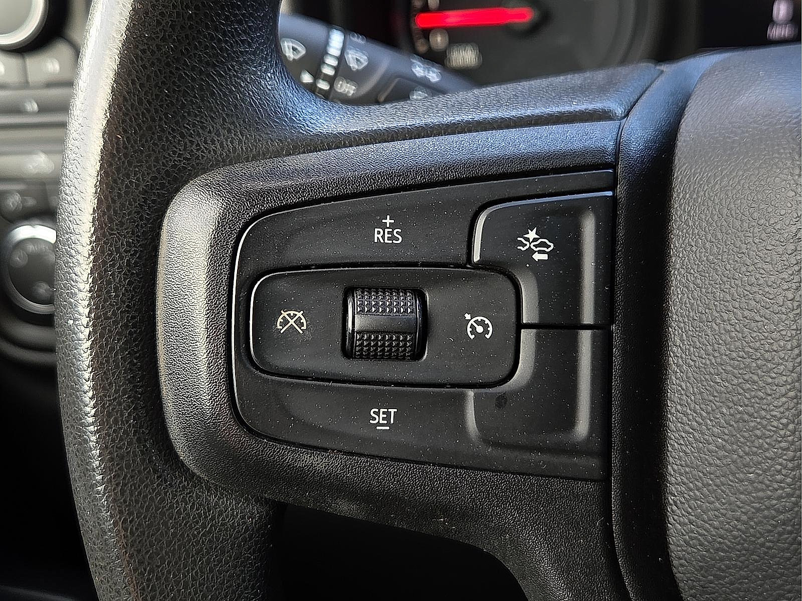 Used 2024 Chevrolet Silverado 2500 Custom w/ Custom Convenience Package AWD/4WD image 18