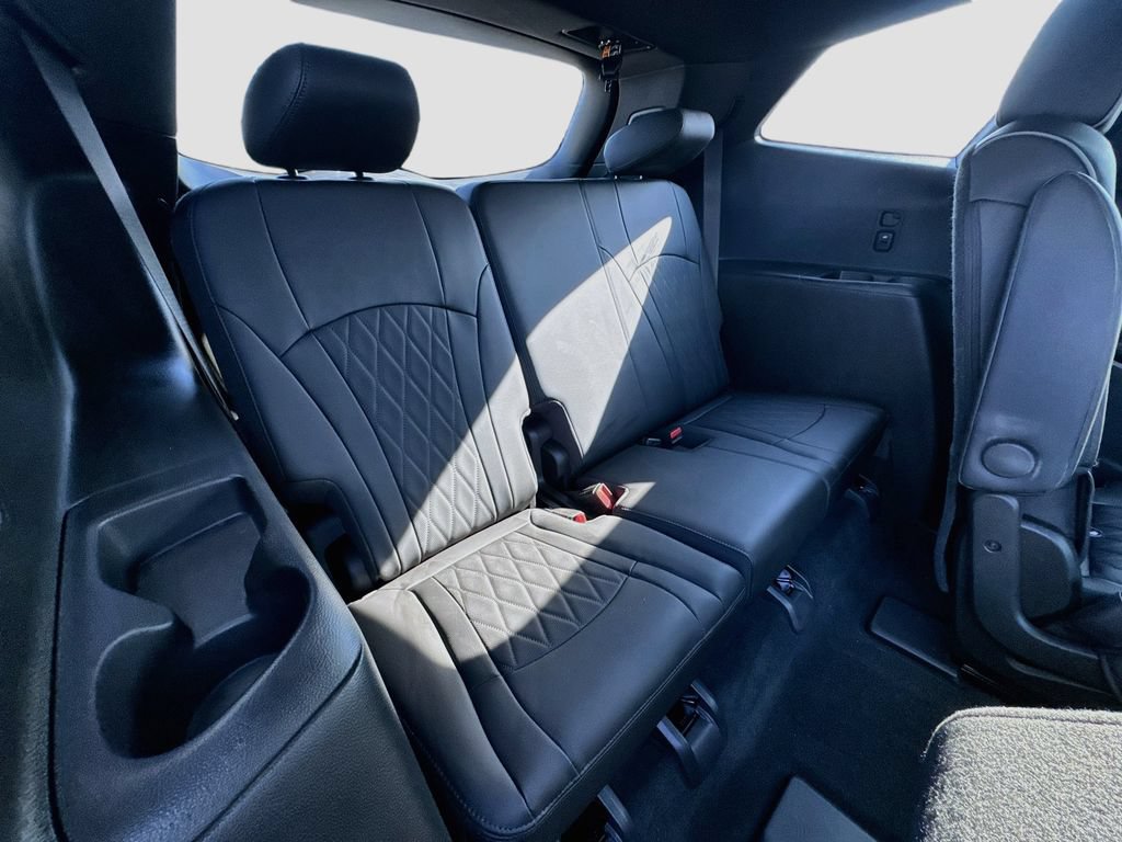 Used 2022 Buick Enclave Avenir w/ Avenir Technology Package FWD image 35