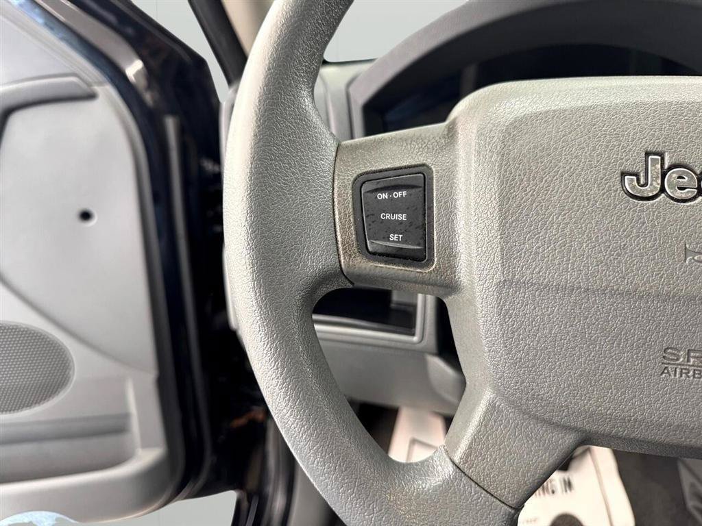 Used 2007 Jeep Grand Cherokee Laredo RWD image 20