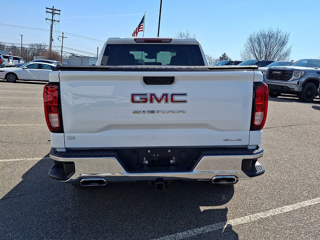 Used 2025 GMC Sierra 1500 SLE w/ X31 Off-Road Package AWD/4WD image 8