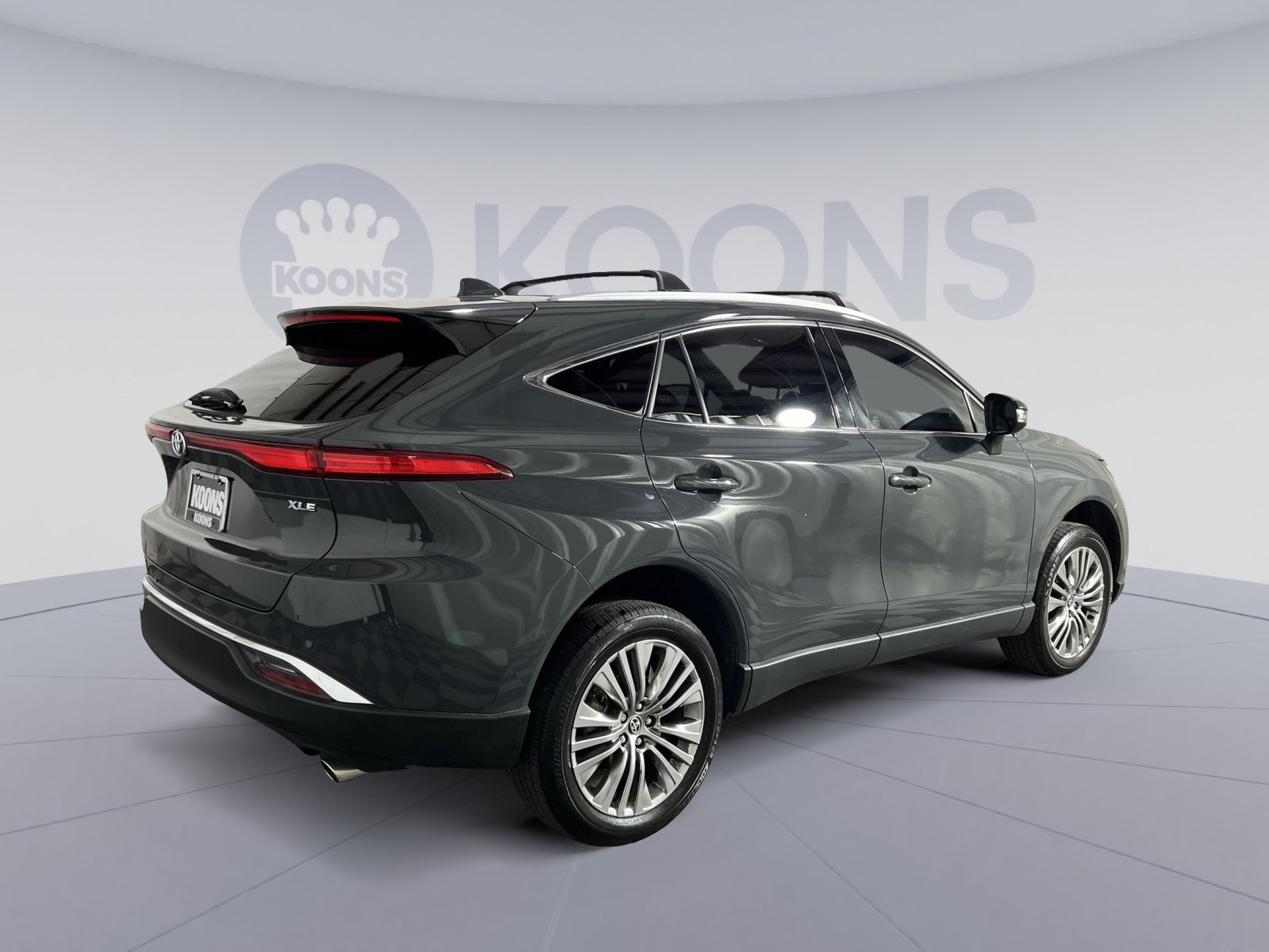 Used 2024 Toyota Venza XLE AWD/4WD image 7