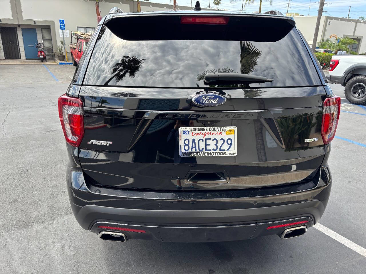 Used 2016 Ford Explorer Sport w/ Equipment Group 401A image 4