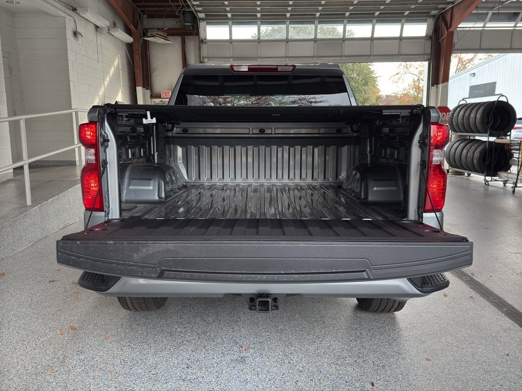 New 2026 Chevrolet Silverado 1500 Custom RWD image 8