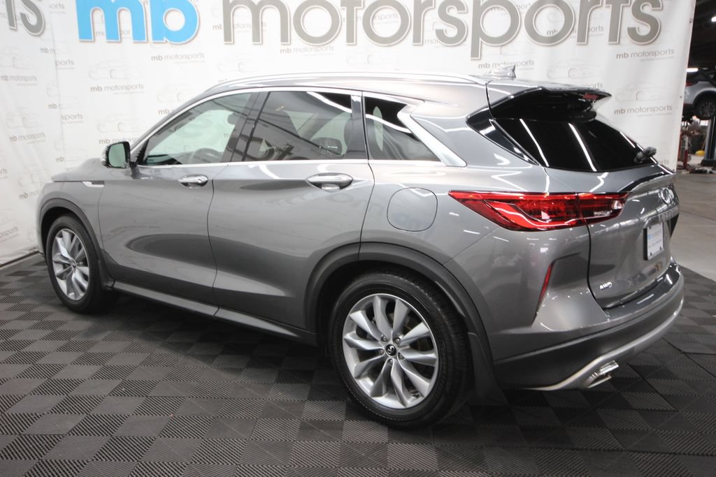 Used 2019 INFINITI QX50 Essential w/ Premium Heat Package AWD/4WD image 3
