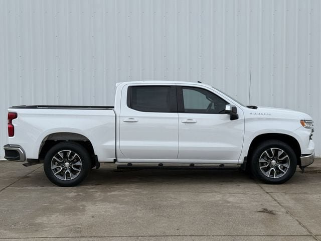 Used 2023 Chevrolet Silverado 1500 LT image 3
