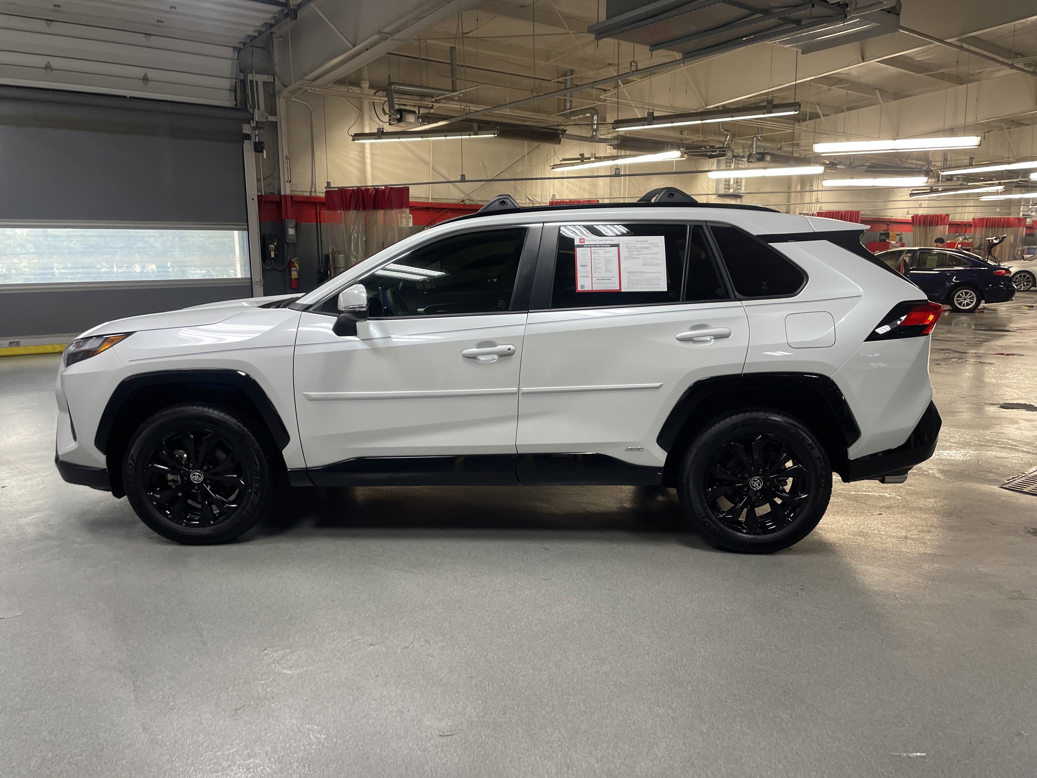 Certified 2025 Toyota RAV4 SE image 7