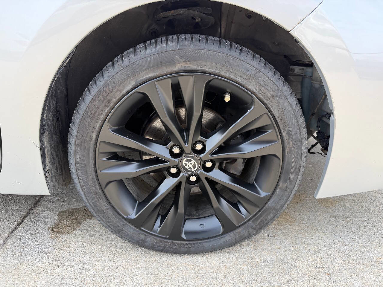 Used 2017 Toyota Corolla SE w/ Carpet Mat Package (TMS) image 22