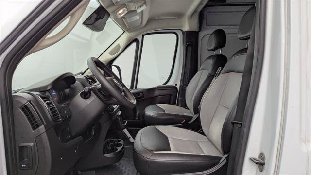 Used 2024 RAM ProMaster 2500 w/ Convenience Group FWD image 14