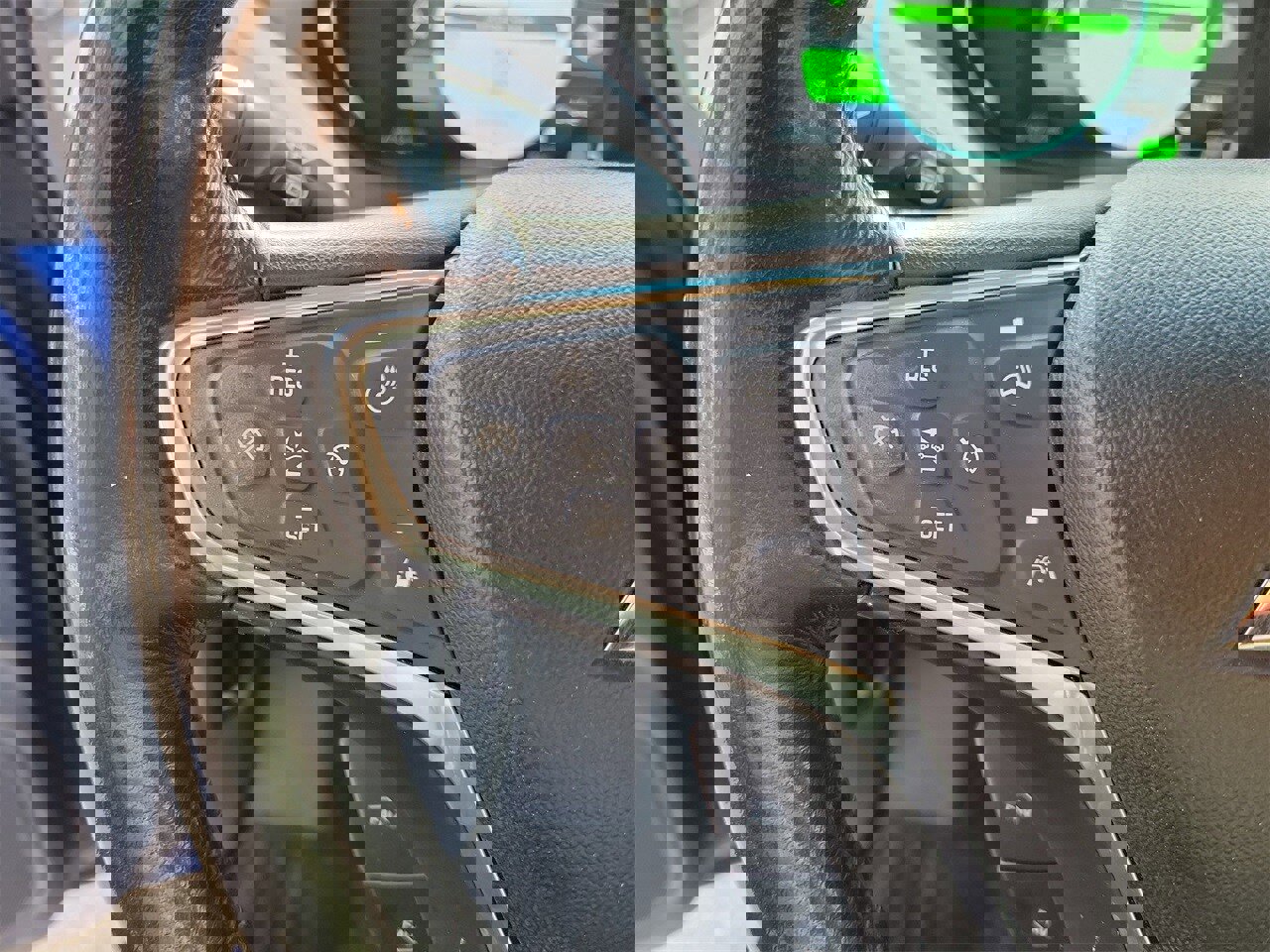 Used 2019 Chevrolet Bolt LT image 18