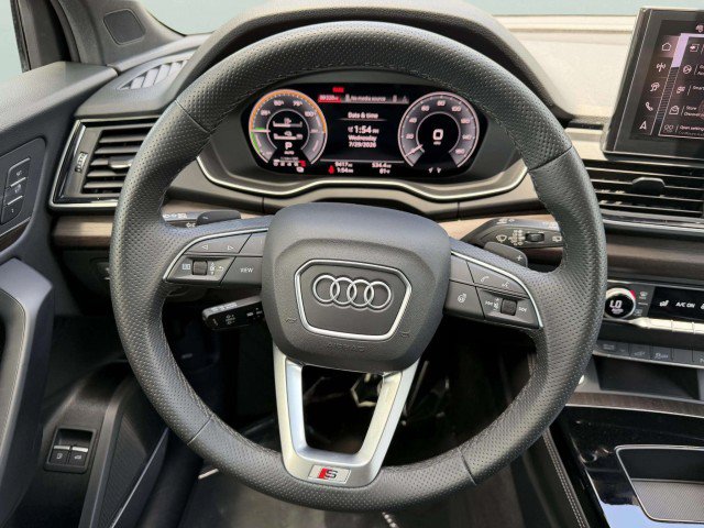 Certified 2025 Audi Q5 e Premium Plus w/ Premium Plus Package AWD/4WD image 10