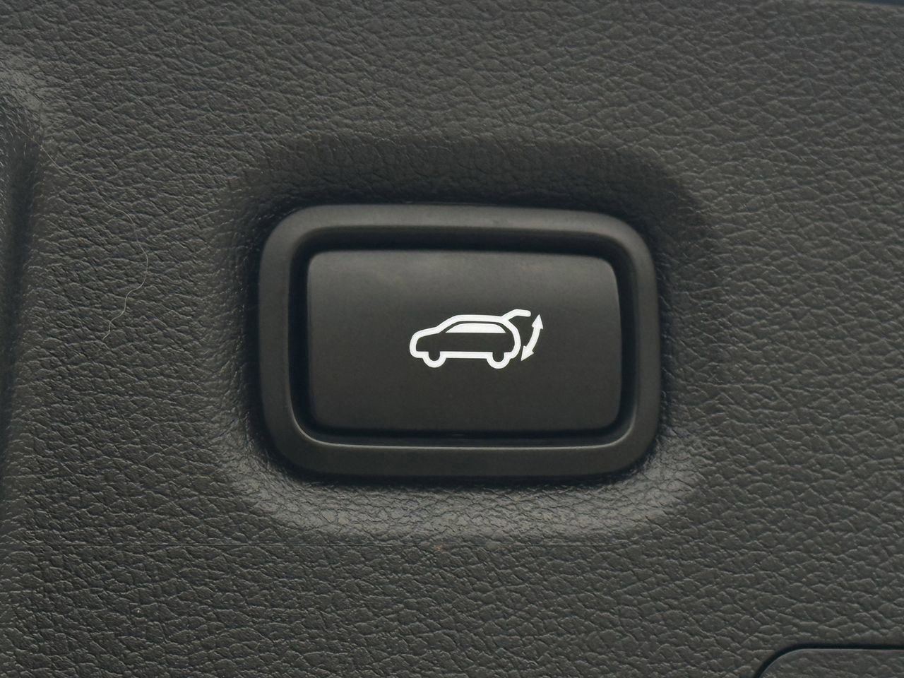 Used 2021 Hyundai Santa Fe SEL w/ Convenience + Premium Package FWD image 24