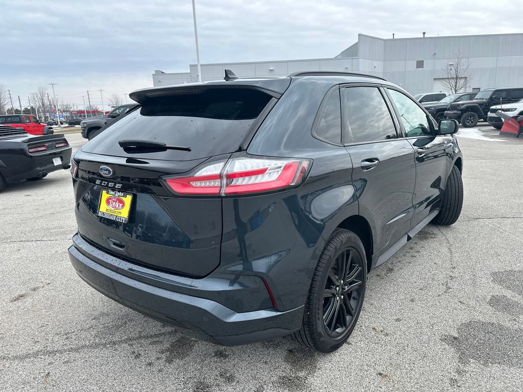 Used 2024 Ford Edge ST-Line image 3
