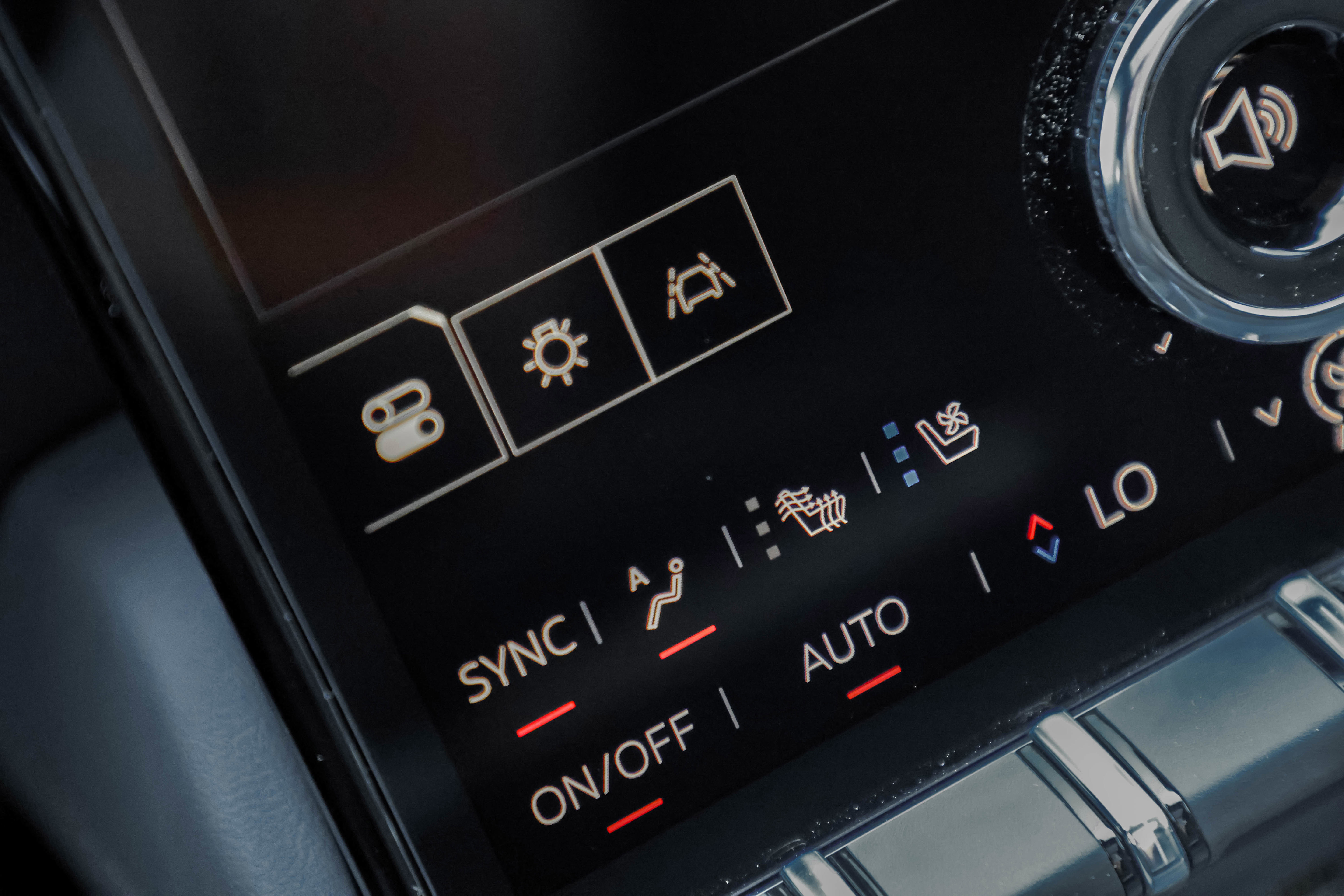 New 2026 GMC Terrain AT4 w/ Convenience Package III image 40