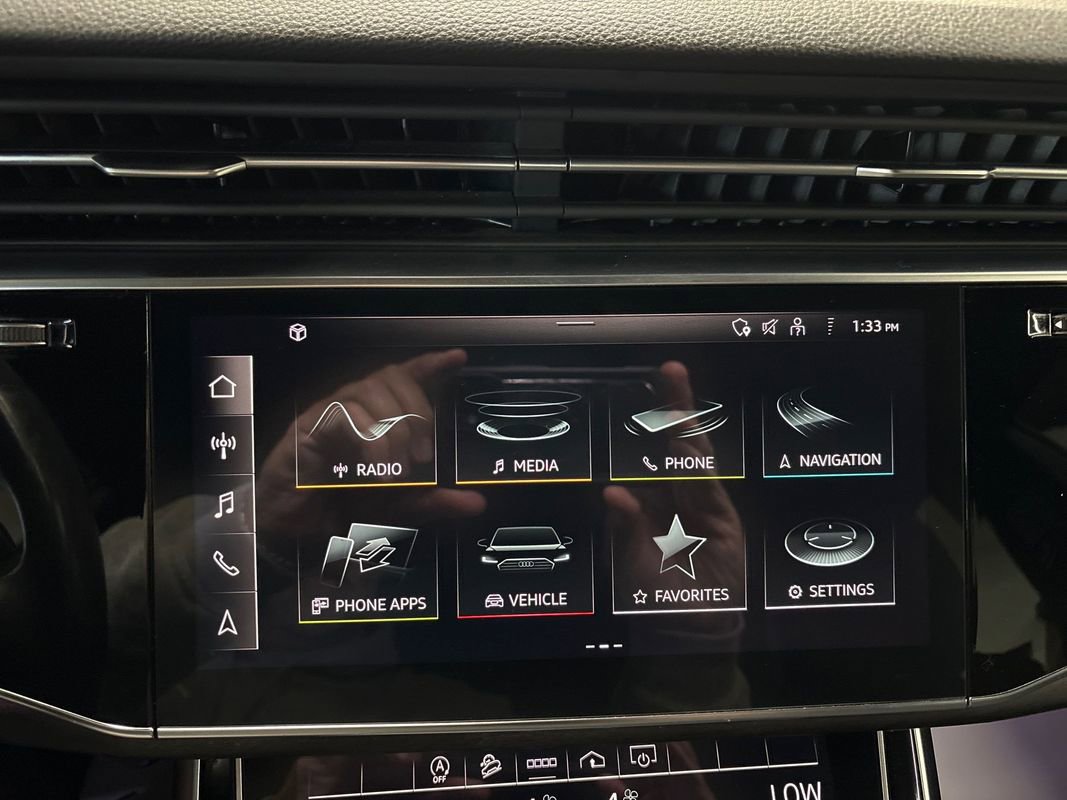 Used 2021 Audi Q8 Premium Plus image 37