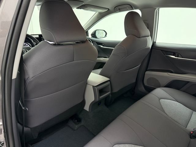 Used 2024 Toyota Camry LE FWD image 30