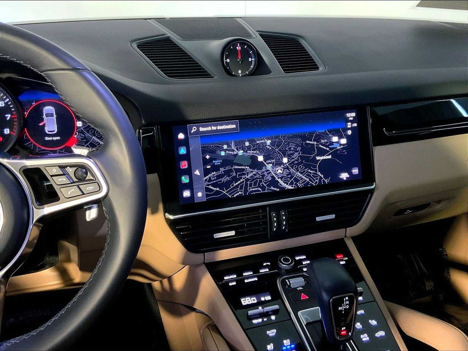 Certified 2023 Porsche Cayenne AWD/4WD image 16