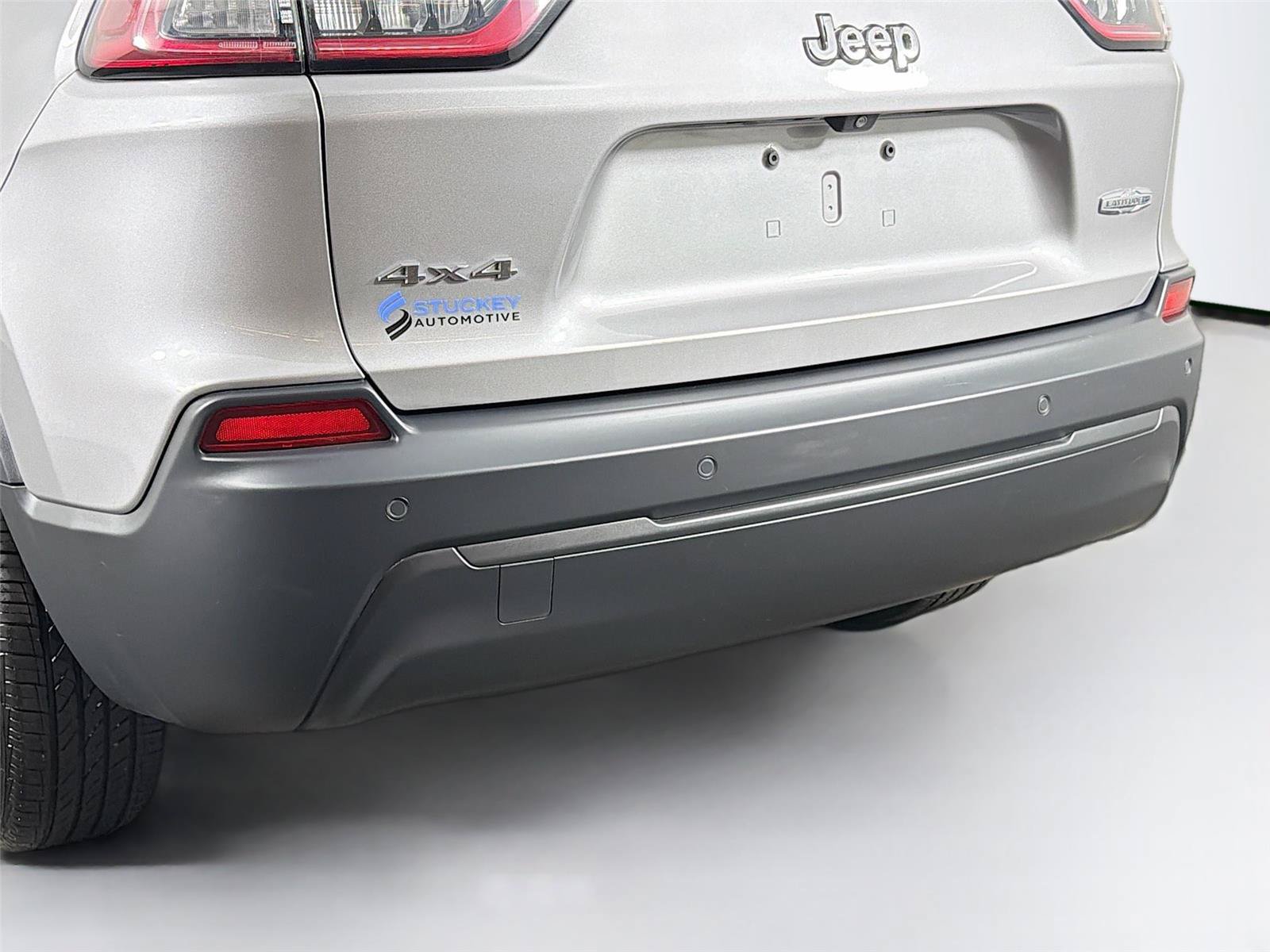 Used 2020 Jeep Cherokee Latitude Plus w/ Comfort/Convenience Group AWD/4WD image 36
