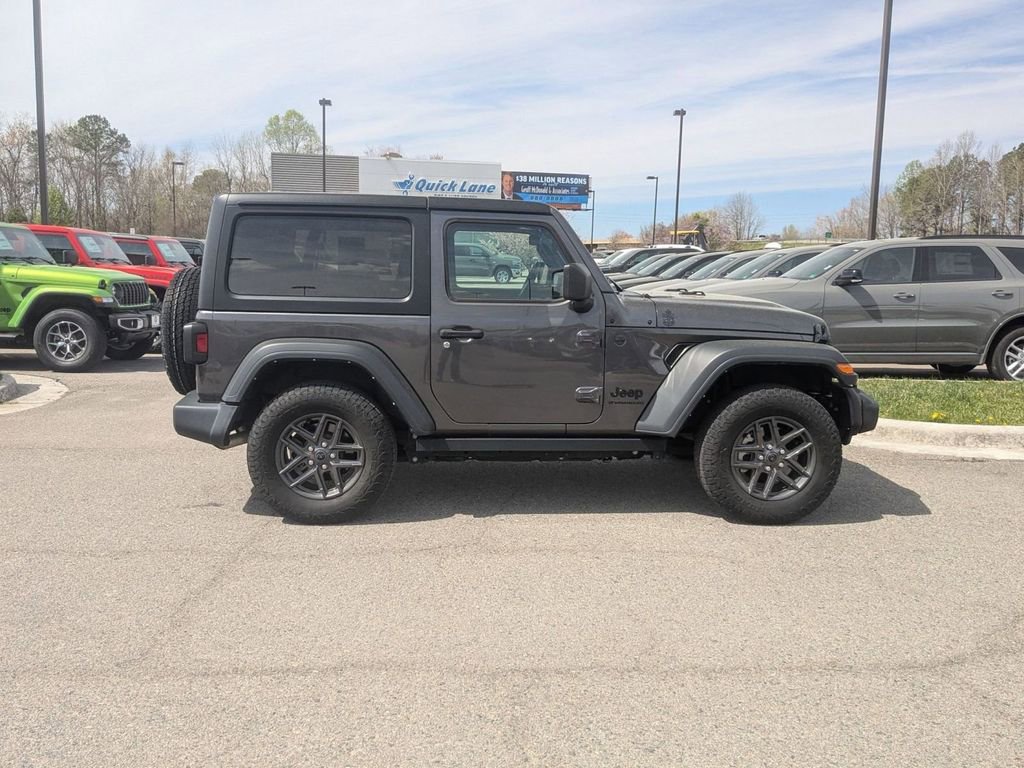 Used 2024 Jeep Wrangler Sport AWD/4WD image 6