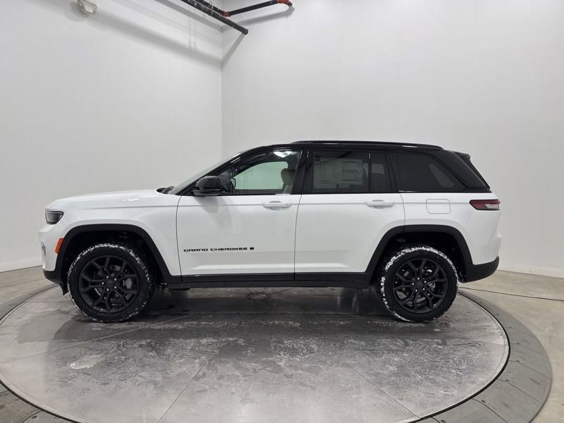 New 2025 Jeep Grand Cherokee Limited image 4
