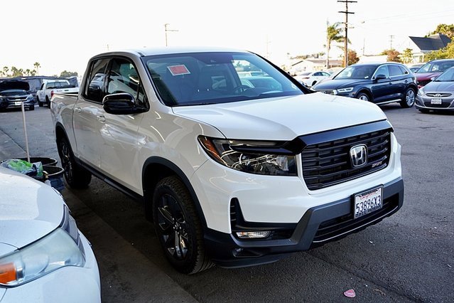 Certified 2023 Honda Ridgeline Sport image 1