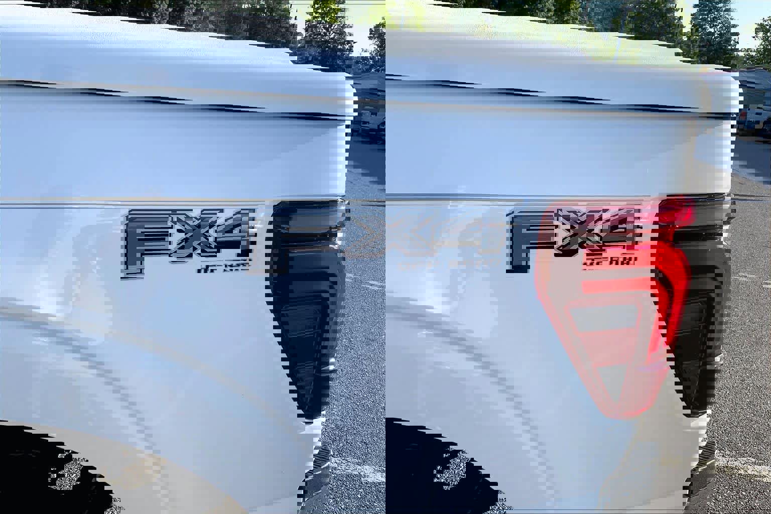 Used 2025 Ford F150 Lariat w/ Equipment Group 502A High image 30