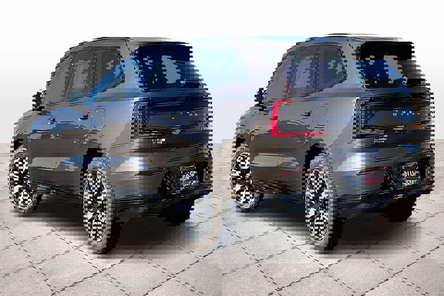 New 2025 Volvo EX90 Ultra w/ Protection Package Premier image 3