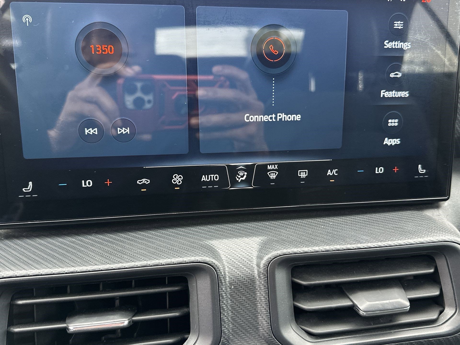 Used 2024 Ford Mustang Convertible image 17