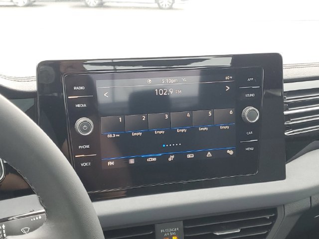 New 2026 Volkswagen Jetta SE FWD image 19