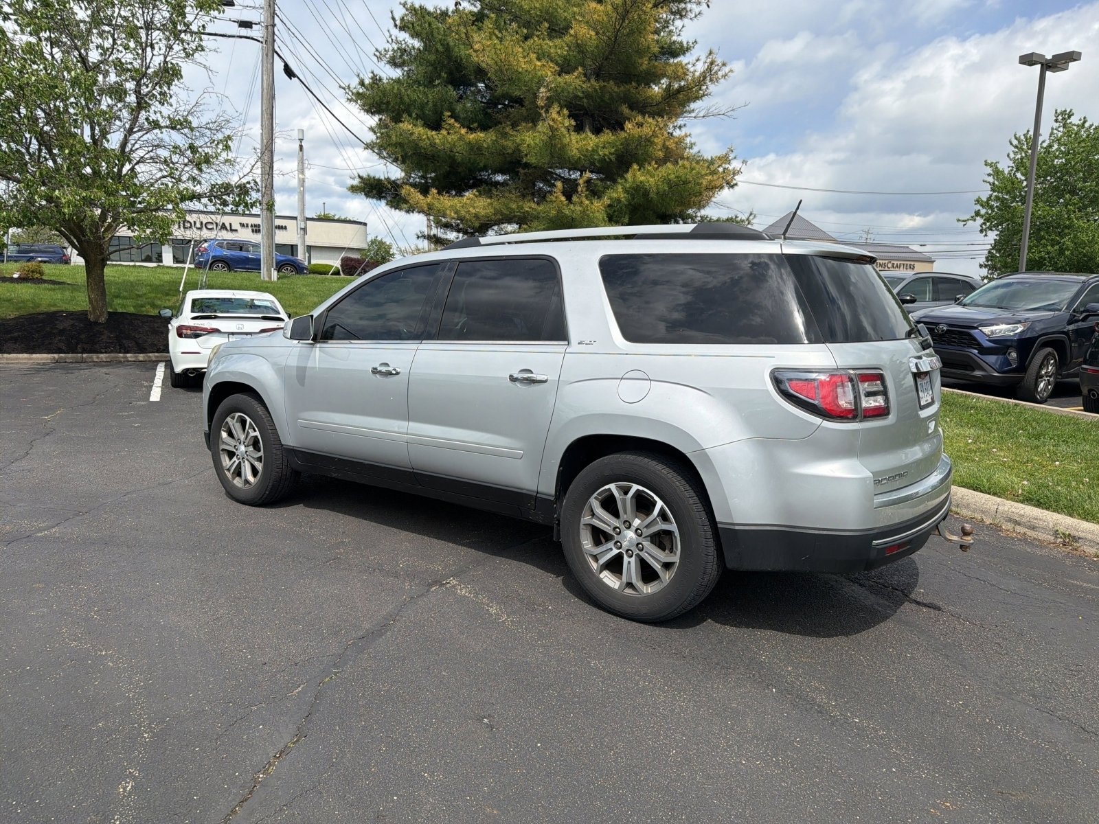 Used 2016 GMC Acadia SLT w/ Open Road Package AWD/4WD image 11