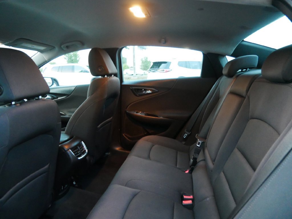 Used 2016 Chevrolet Malibu LT FWD image 10