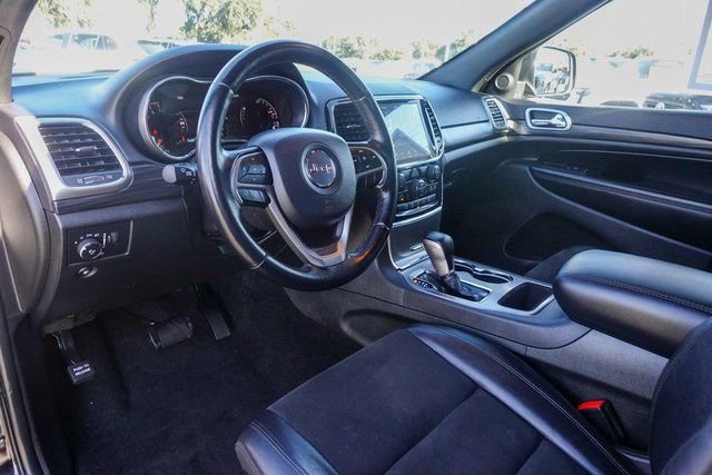 Used 2022 Jeep Grand Cherokee Laredo X image 11