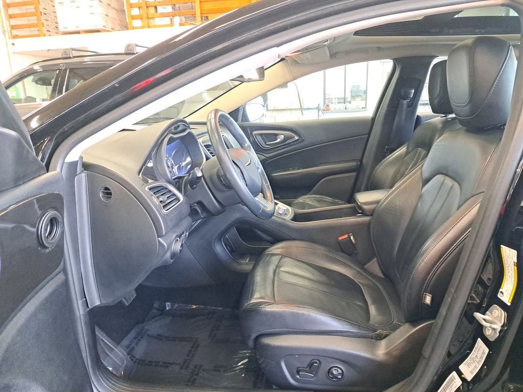 Used 2015 Chrysler 200 C w/ Navigation & Sound Group I image 11