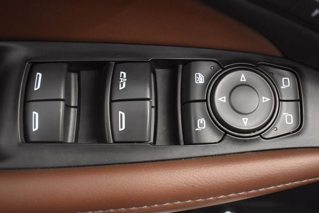 Used 2020 Buick Enclave Avenir w/ Avenir Technology Package AWD/4WD image 21
