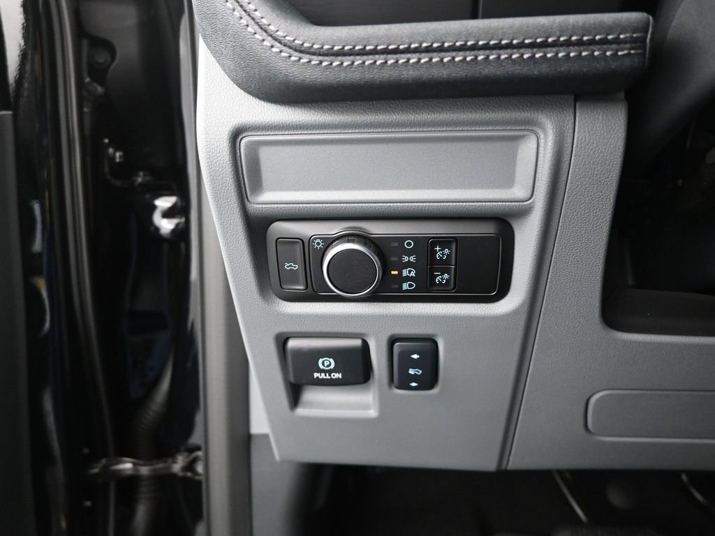 New 2025 Ford F150 Lightning Flash AWD/4WD image 12