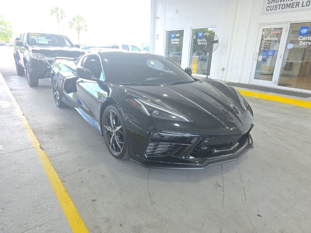 Used 2023 Chevrolet Corvette Stingray Premium Cpe w/ Z51 Performance Package image 2