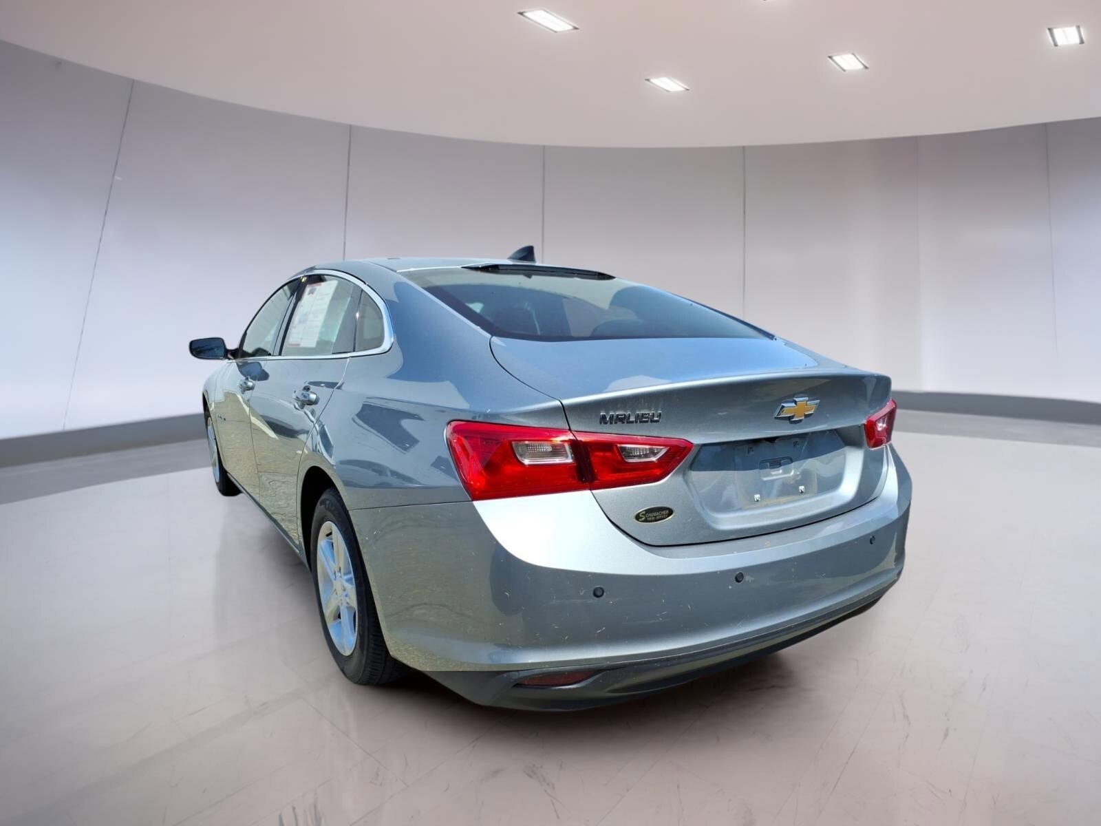 Used 2023 Chevrolet Malibu LS FWD image 3