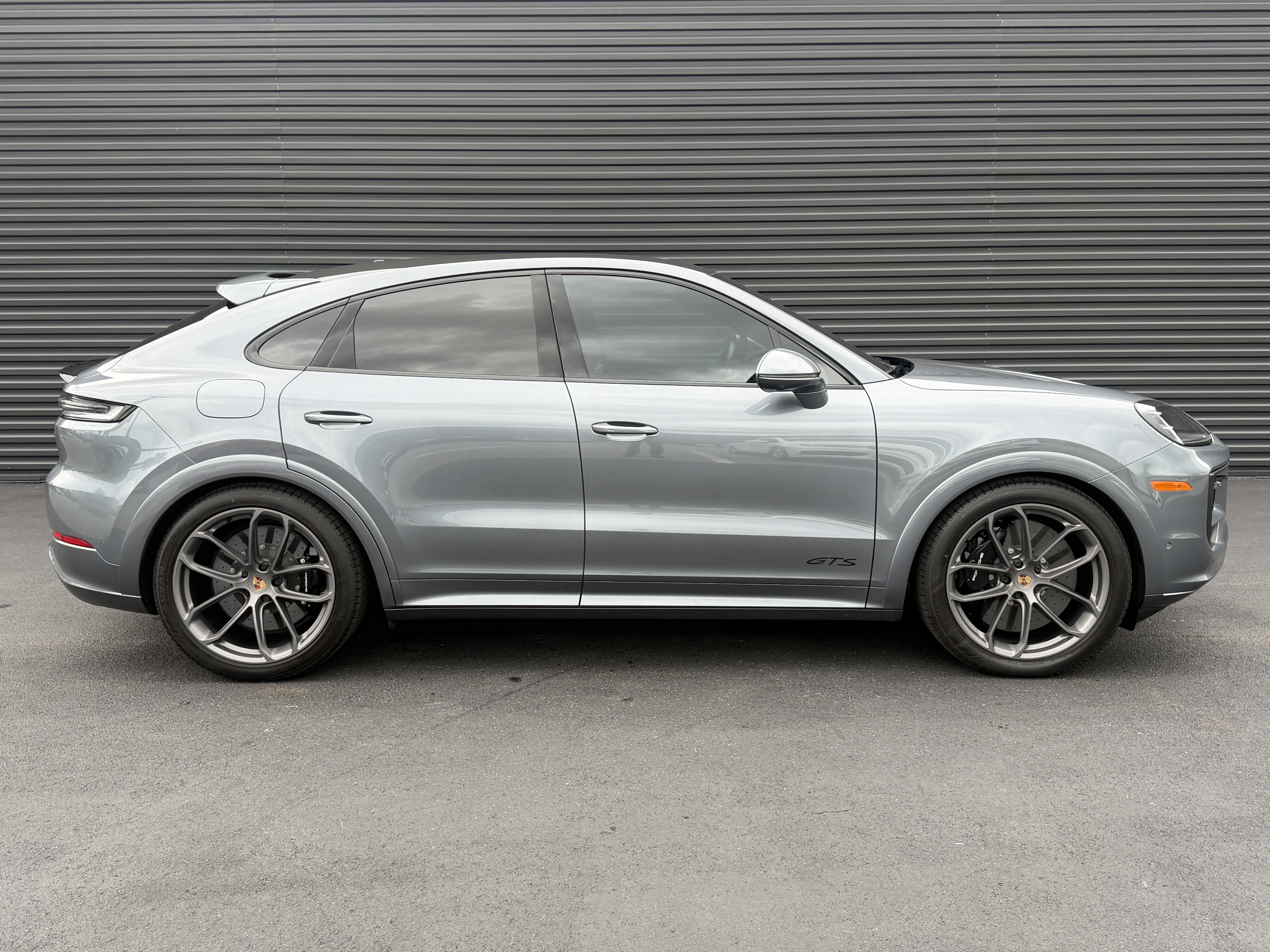 Certified 2026 Porsche Cayenne GTS AWD/4WD image 8
