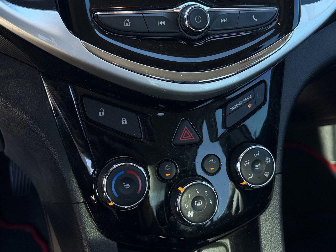 Used 2020 Chevrolet Sonic LT w/ Convenience Package image 20