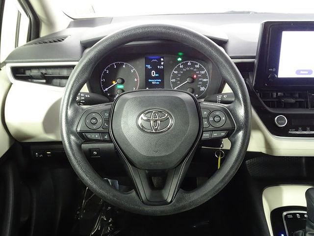 Used 2023 Toyota Corolla LE image 18