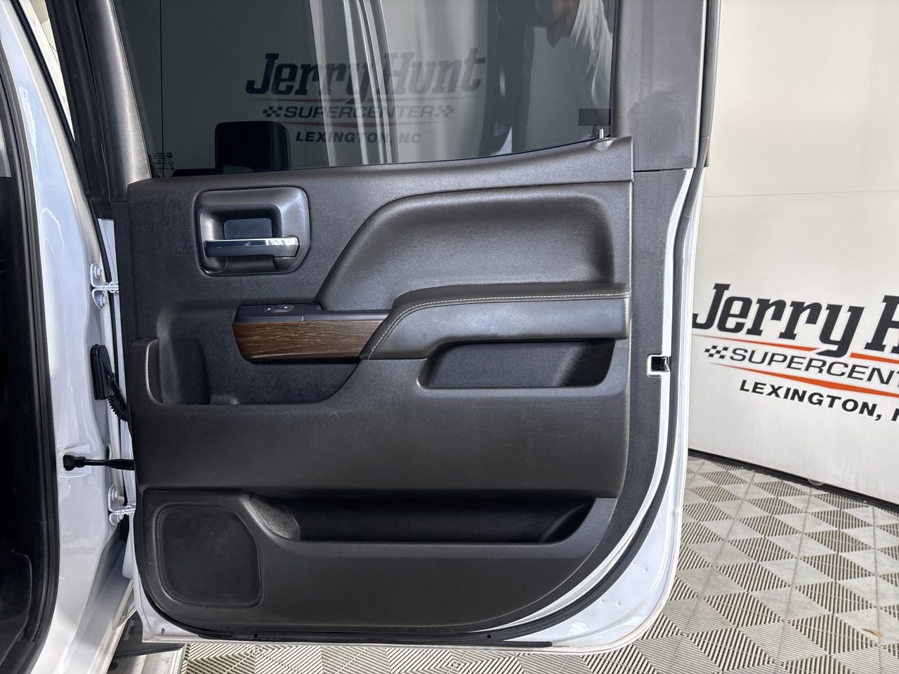 Used 2019 GMC Sierra 2500 Denali image 23