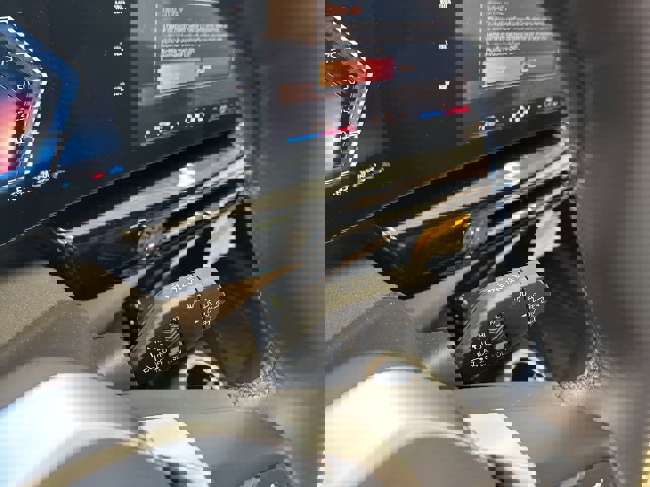 New 2025 BMW X1 xDrive28i w/ Technology Package image 23