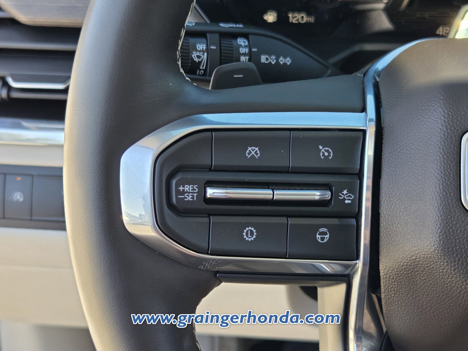 Used 2024 GMC Acadia Denali w/ Super Cruise Package image 25