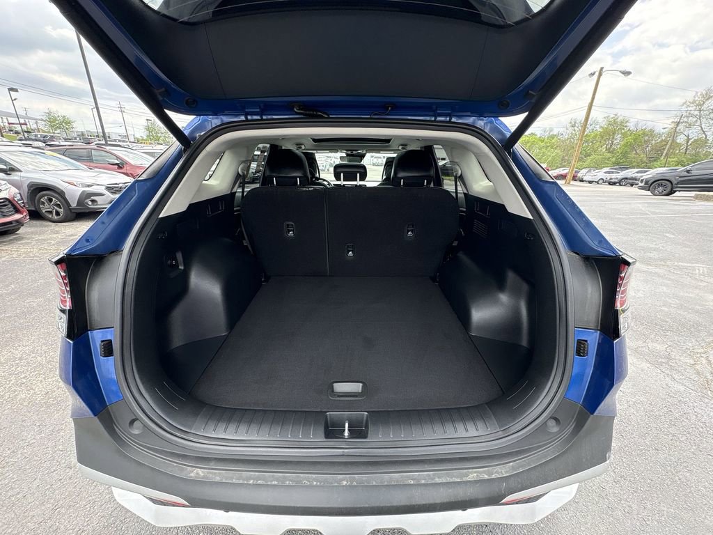 Used 2025 Kia Sportage EX w/ Premium Package FWD image 20