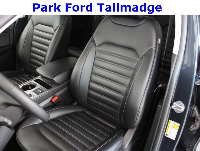 Used 2022 Ford Edge SEL image 12