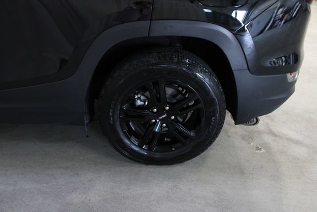 Used 2024 GMC Terrain AT4 w/ Infotainment Package II AWD/4WD image 37