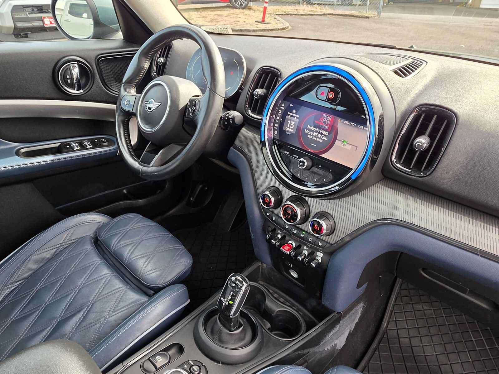 Used 2022 MINI Cooper Countryman S w/ Premium Package AWD/4WD image 11