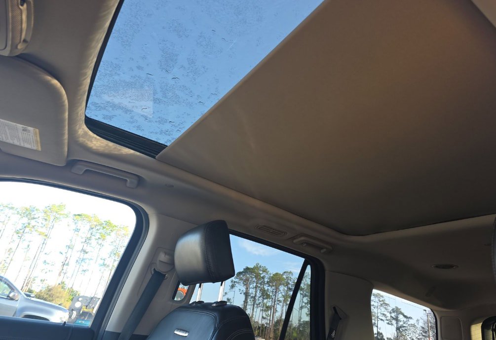 Used 2019 Ford Expedition Platinum image 14