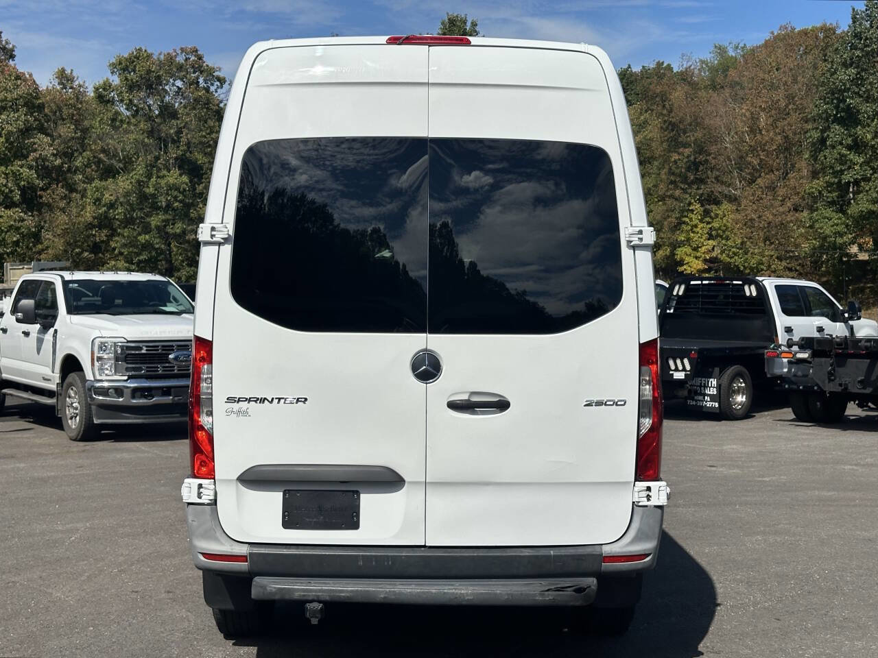 Used 2021 Mercedes-Benz Sprinter 2500 image 4