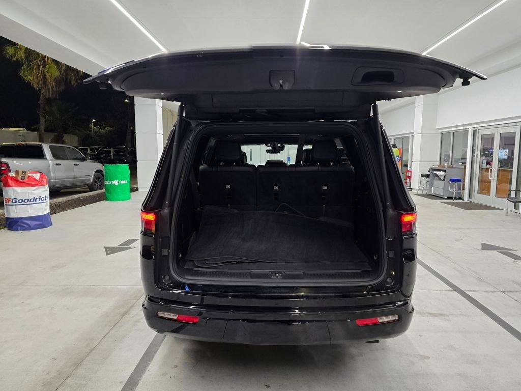 Used 2023 Jeep Wagoneer Series II image 42